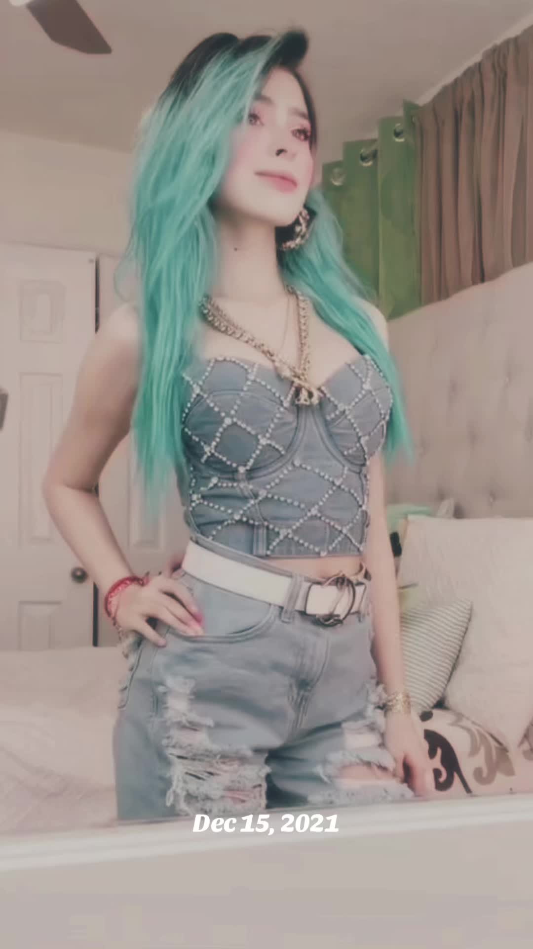 @Julianafoxxy