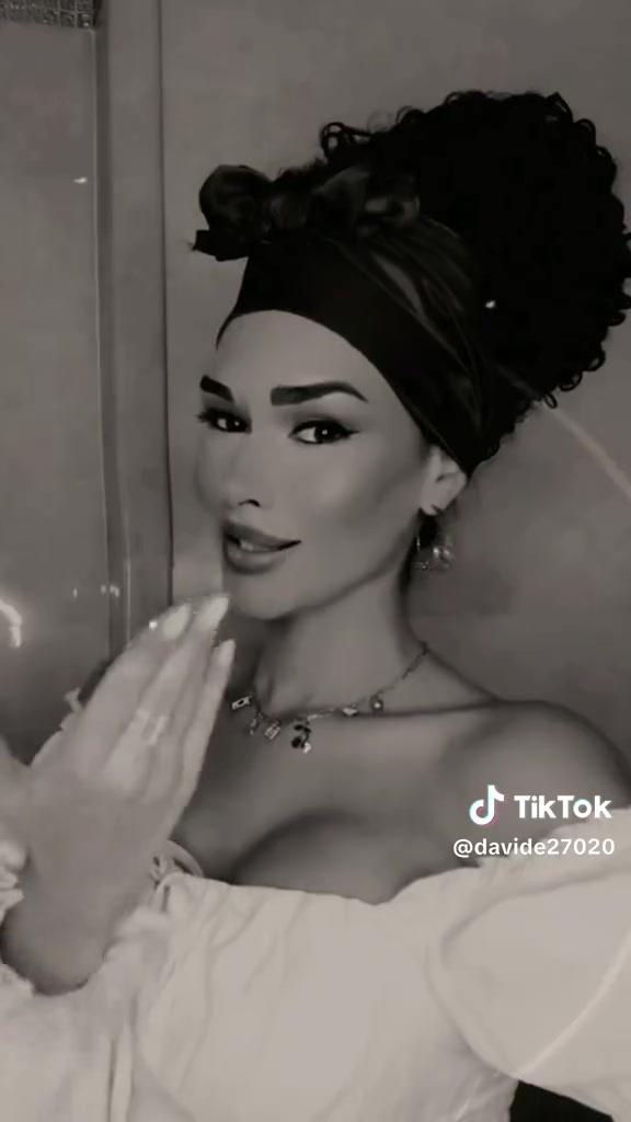@La tua mora preferita 🍒