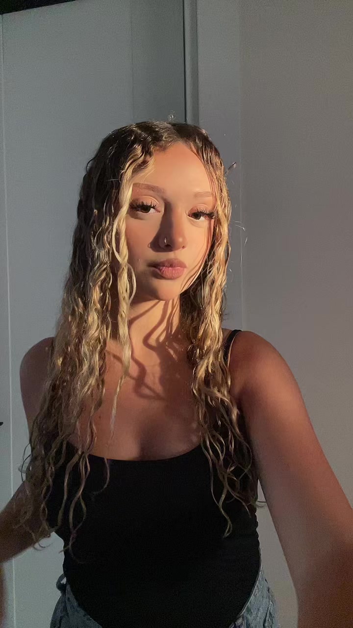 @ℒ𝒶𝓇𝒶