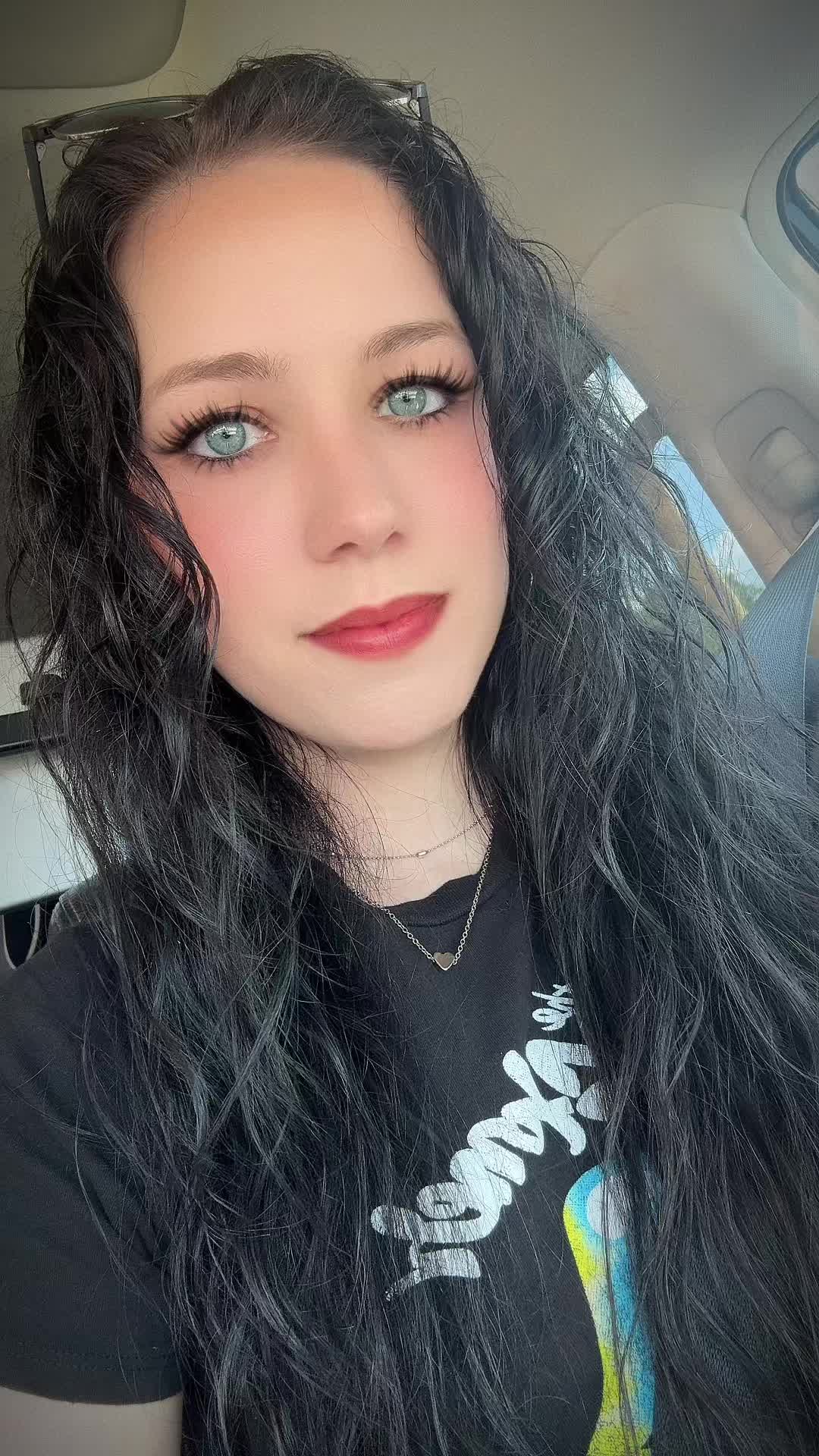 @Megan 🖤 ☕️ 🎧