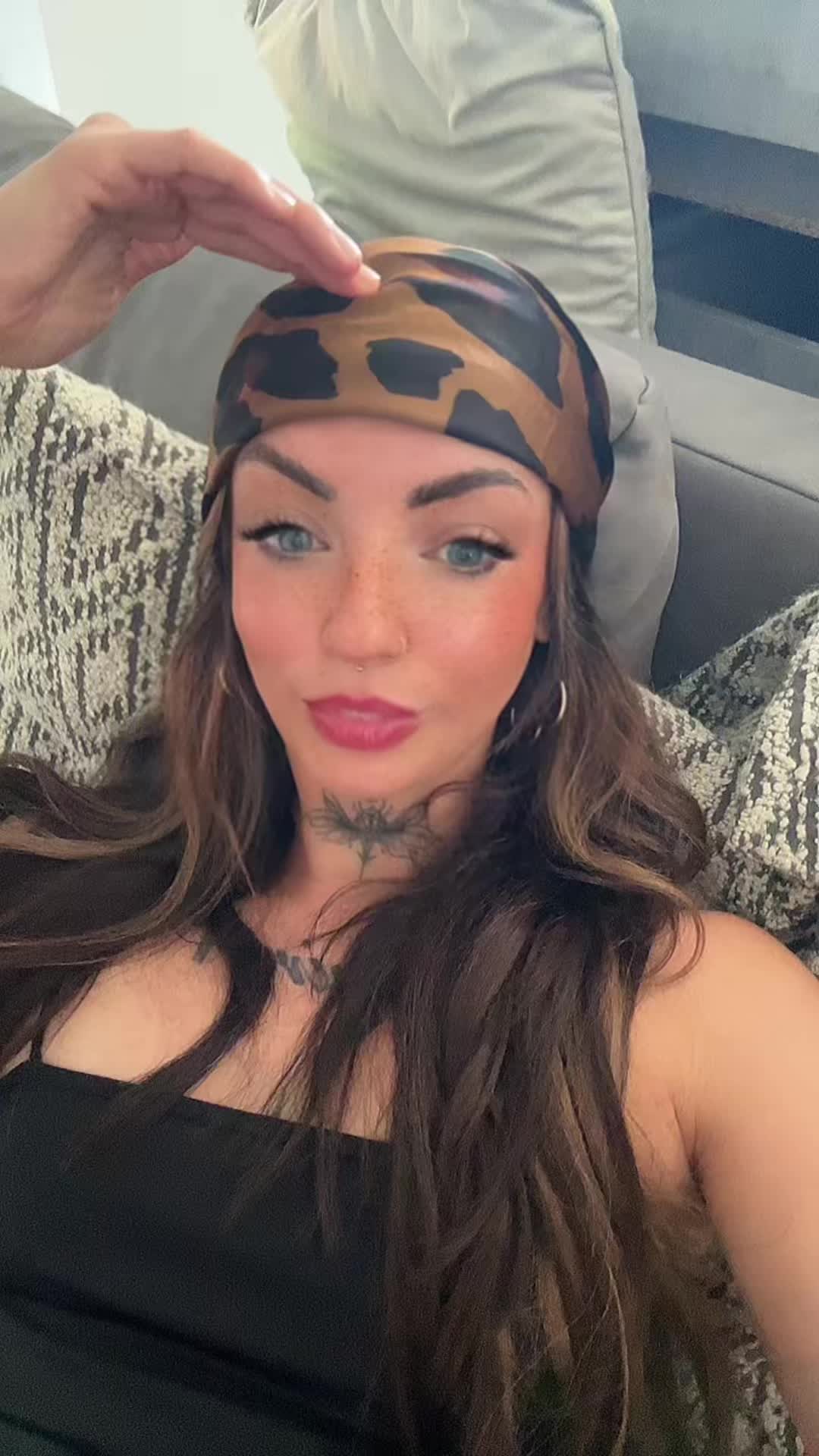 @Sandra