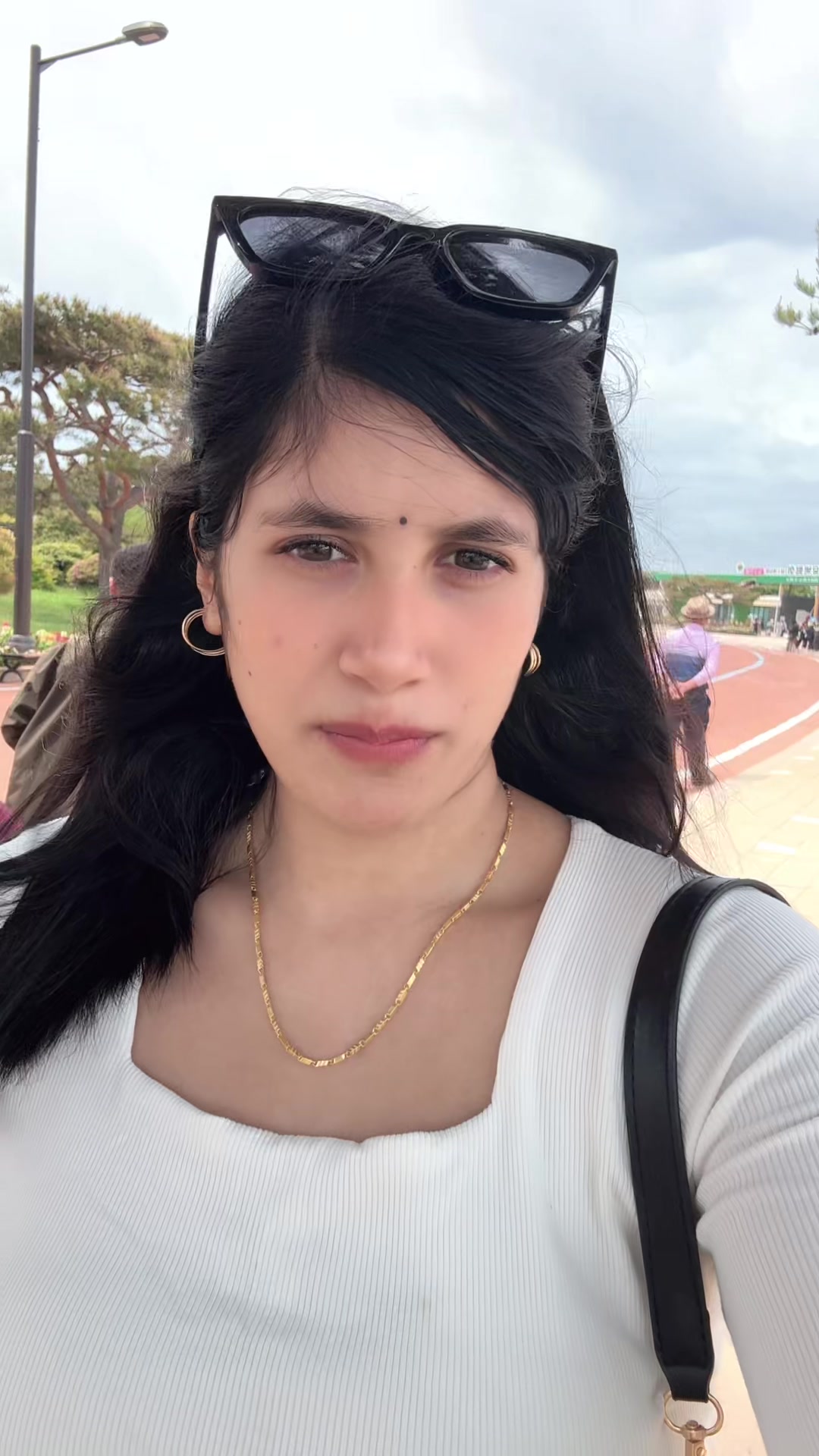 @Riya🧿