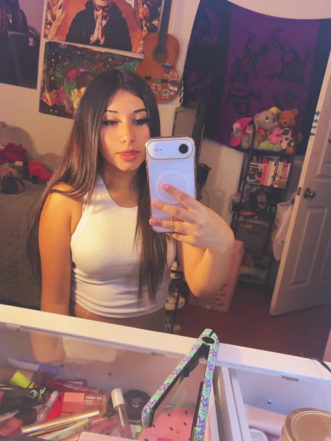 @🦄
