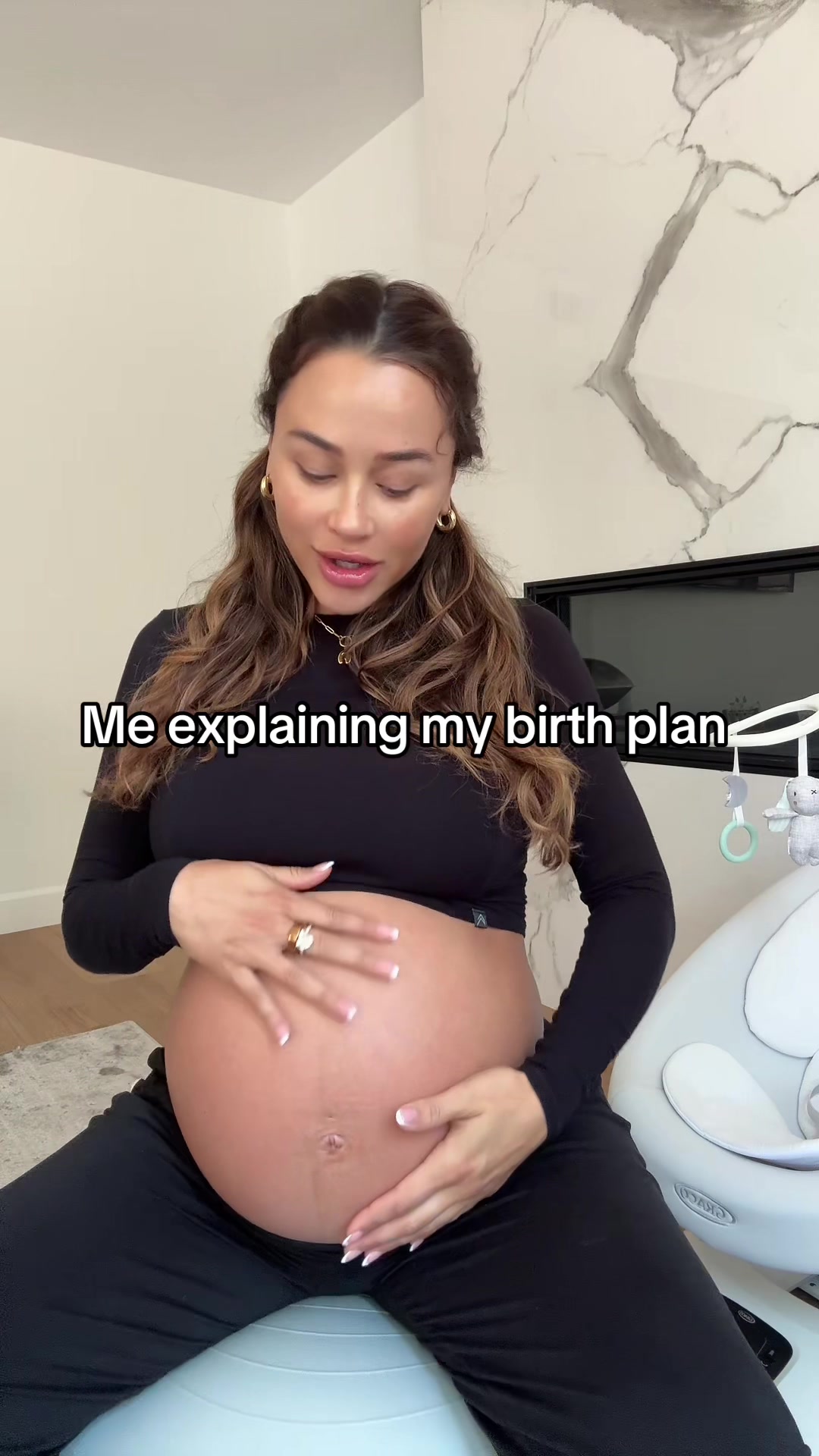 @Ana Cheri