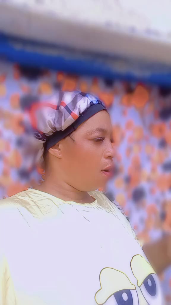 @mputu Sarah