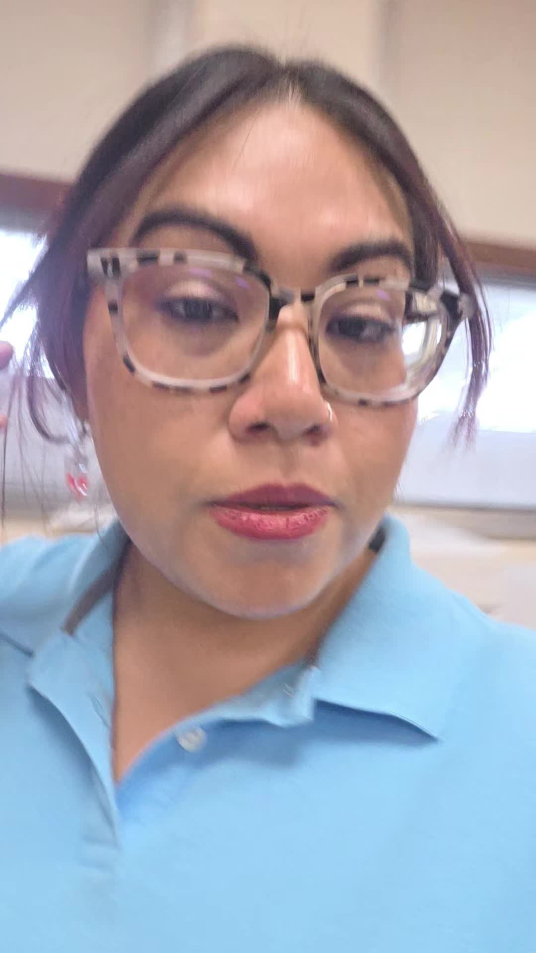 @Mzz. QueenLopez 💙💛✏️