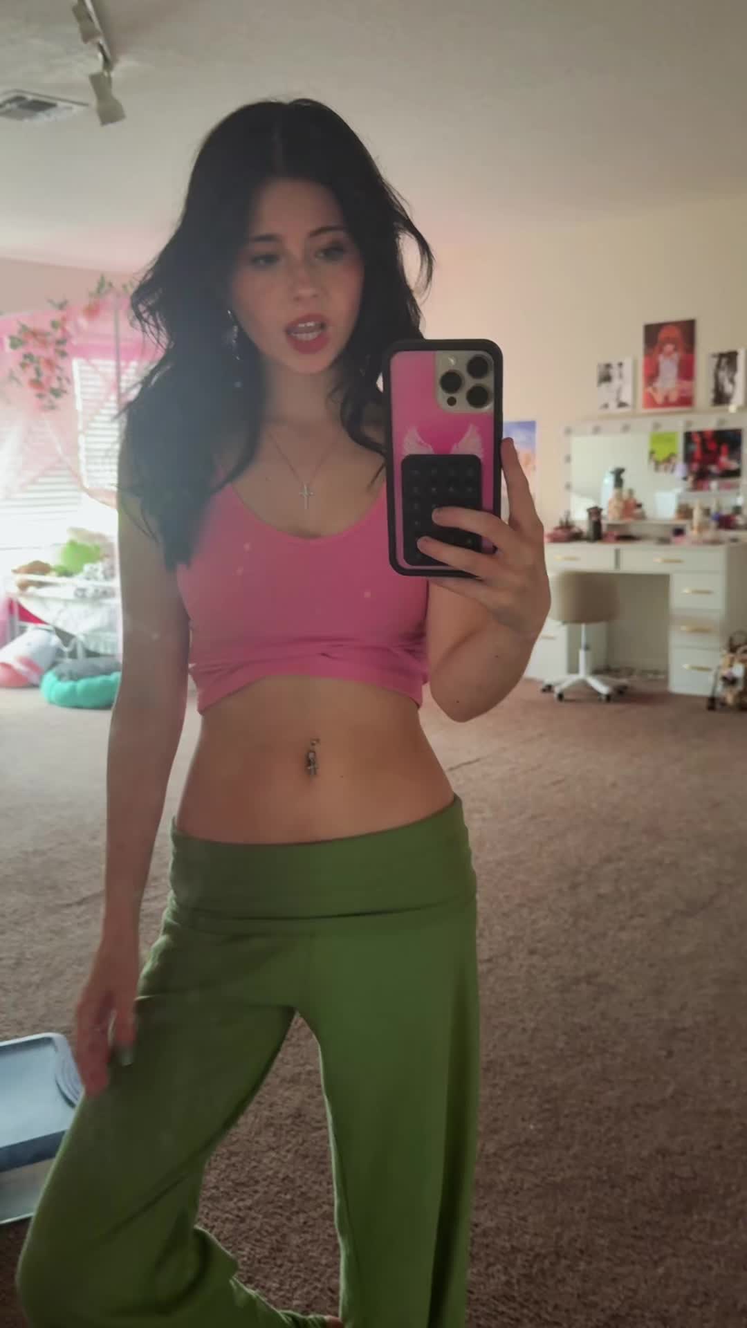 @tay ⟢