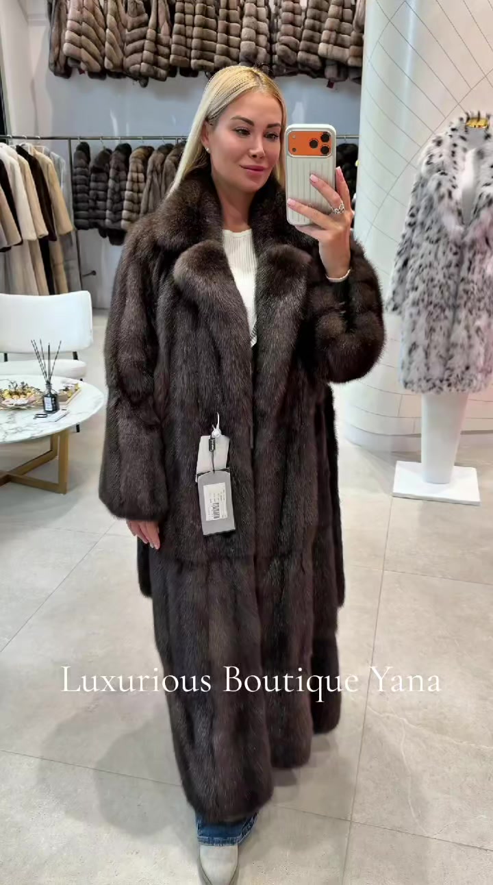 @Luxurious Boutique Yana