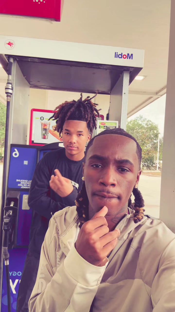 @zy