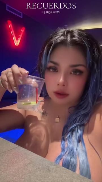 @Bella A. González