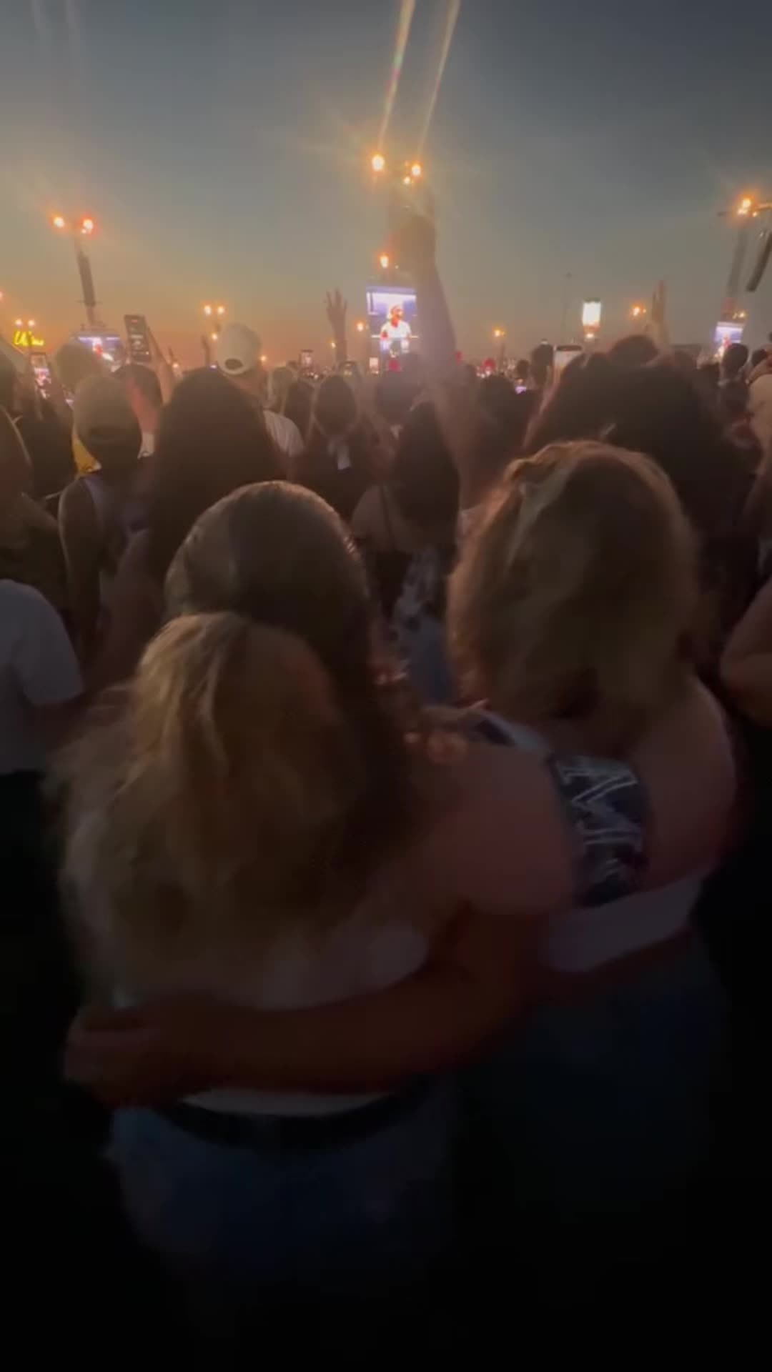 @Iaia.Gio.Sofy.Chri