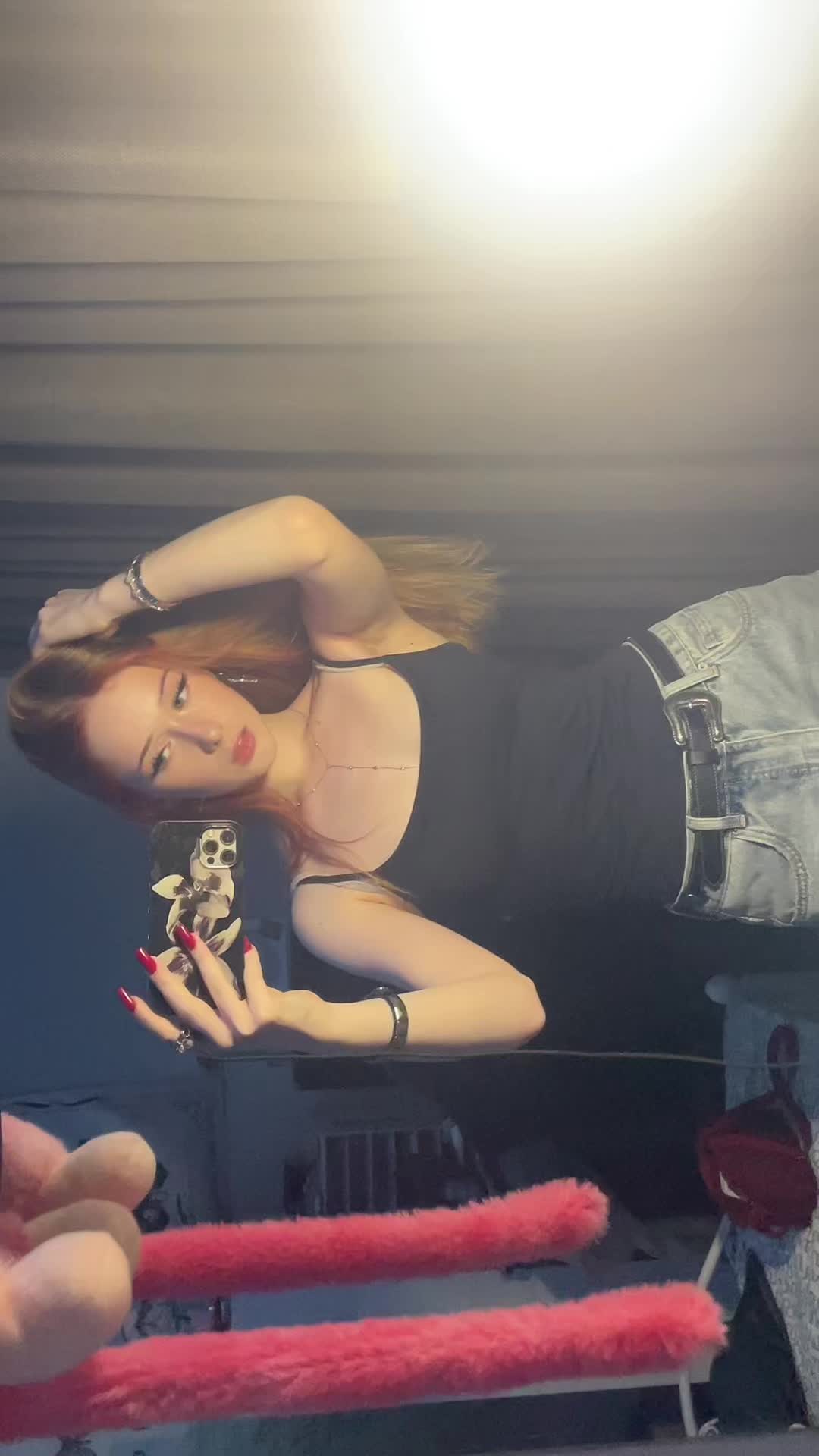 @B4DBR34D ¿🤨