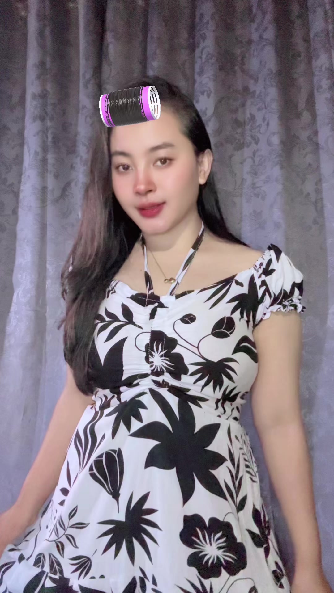 @Tania_