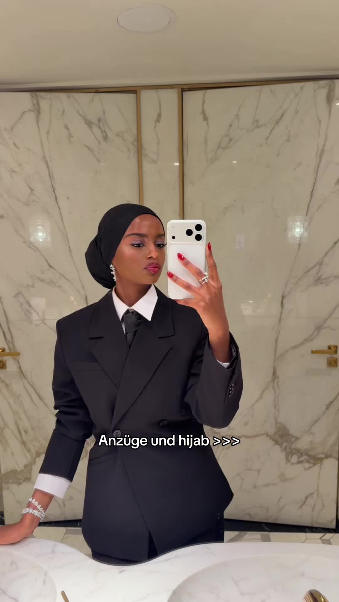 @wolfieaziza
