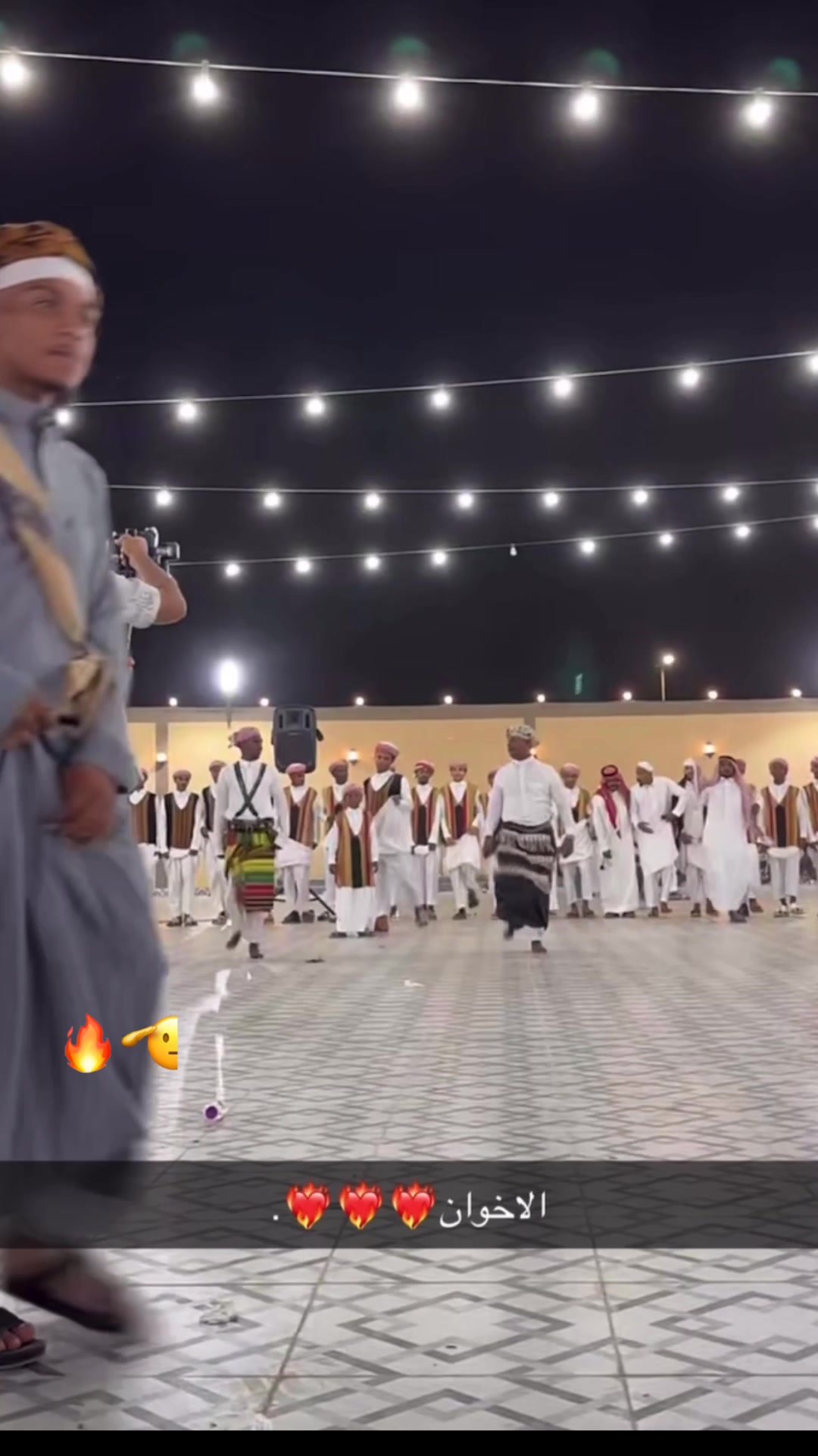 @ڤرقة آخوإن عـآيٌـل🤍🌼.
