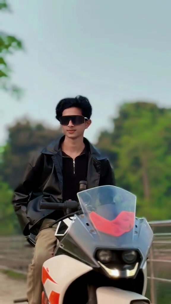 @RC&middot;LEGEND