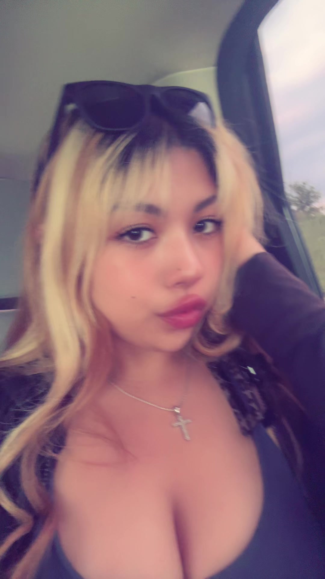 @🐰