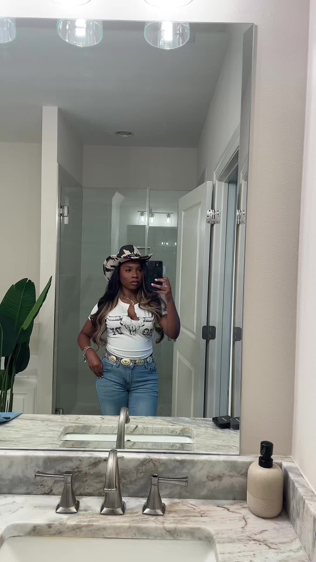 @Jailyn Tamia