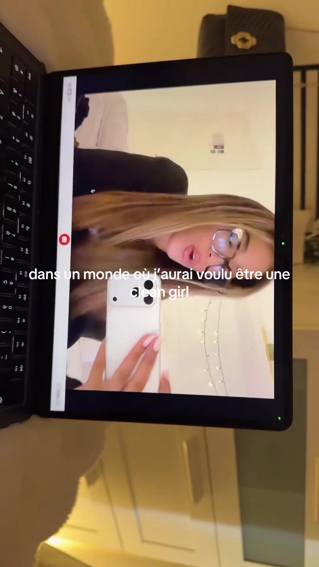 @ameliaamillon