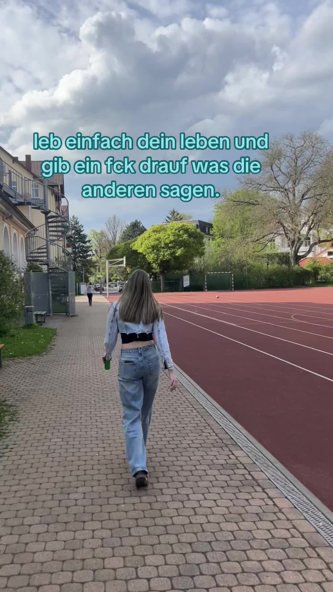 @minaa 🪼