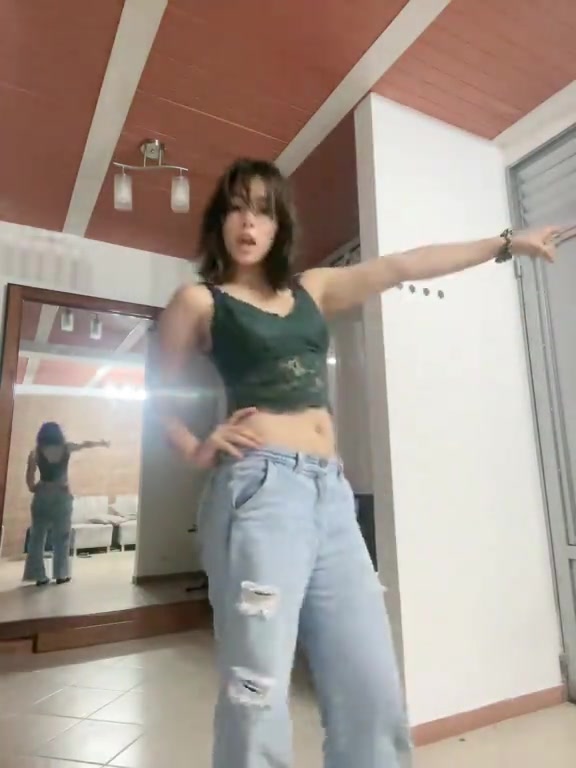 @𝒮𝒽𝒶
