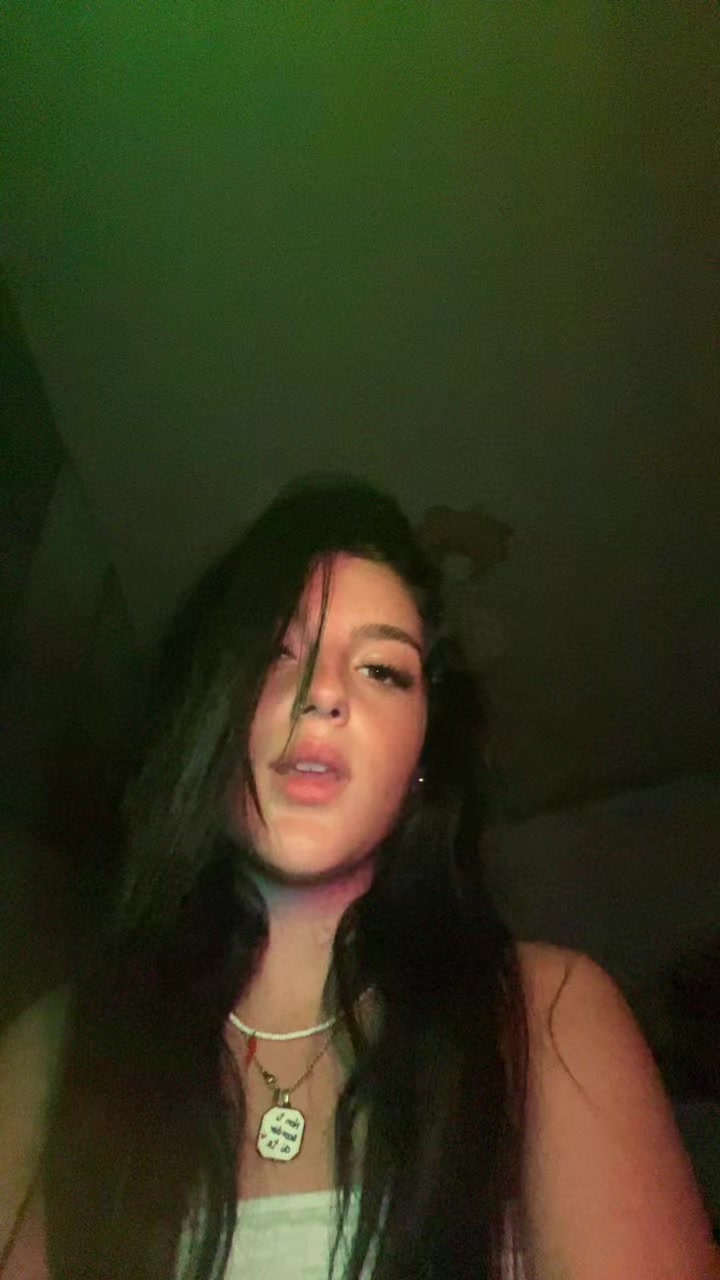 @EVELYN🖤