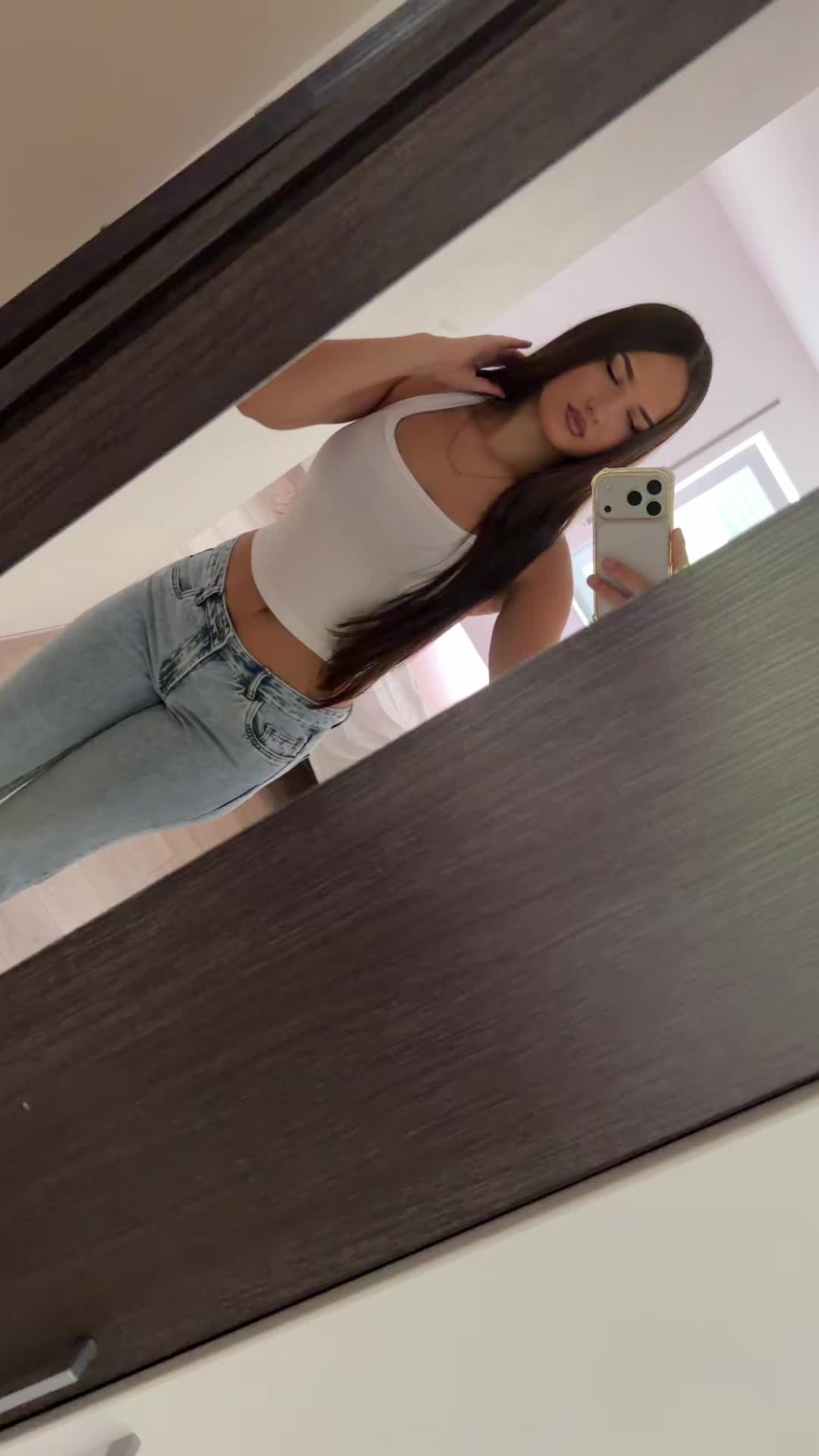 @𝐋𝐕