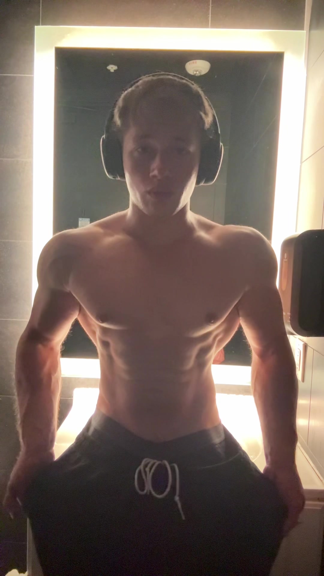 @NAE NAE