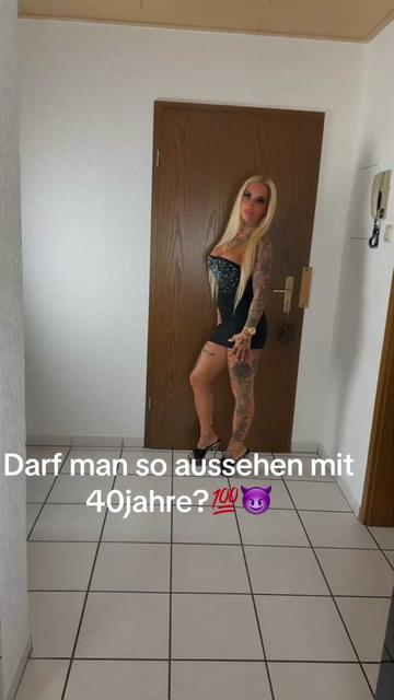 @Blondbarbie