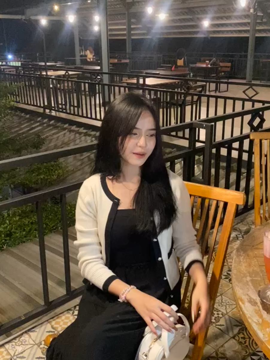 @liaaaw