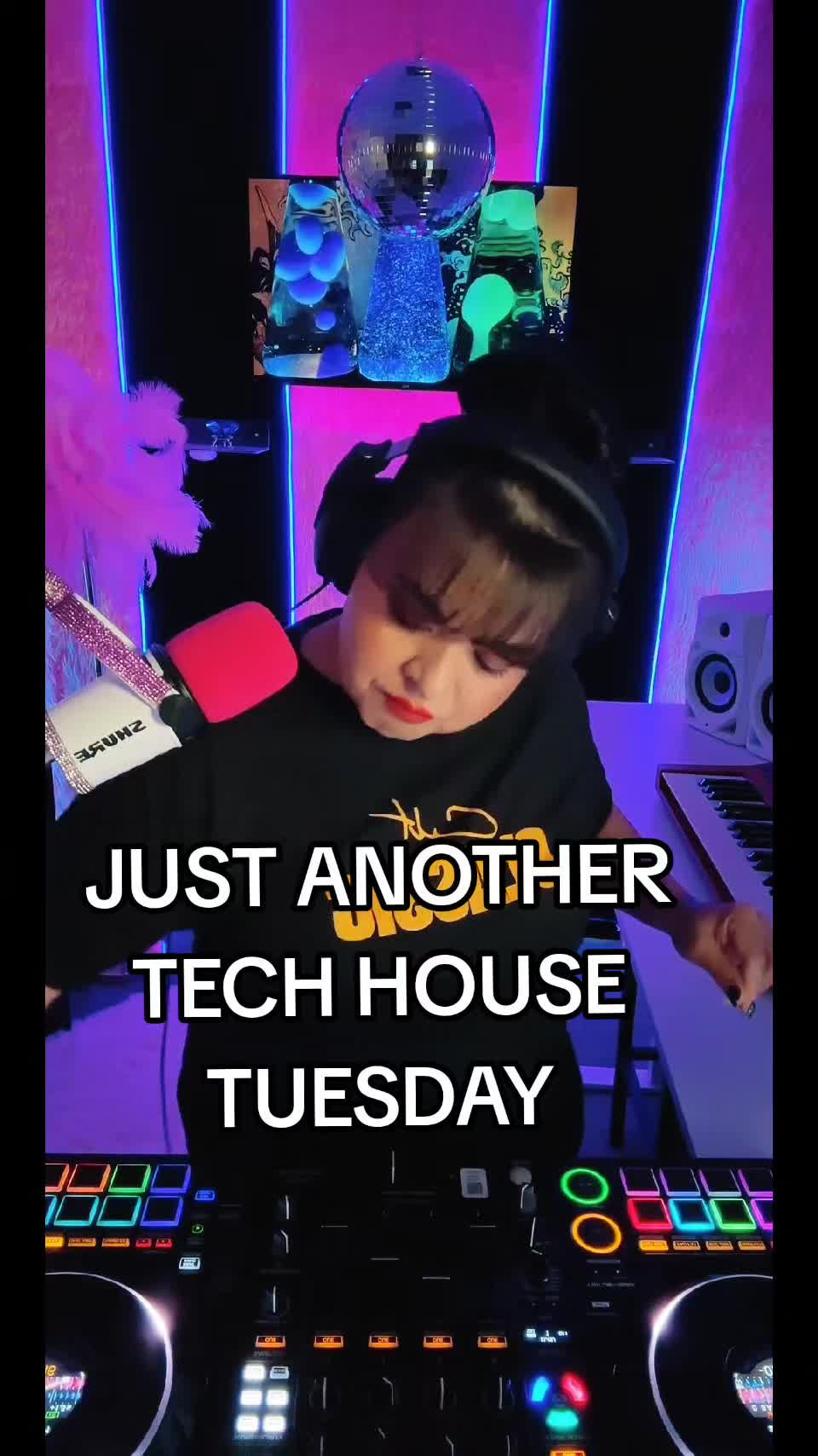 @DJ ROSIE