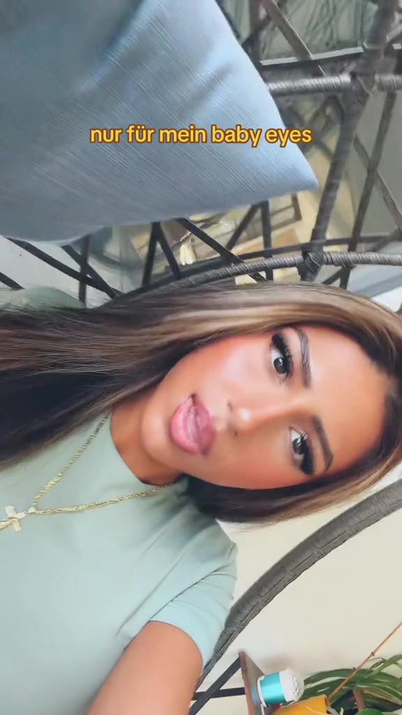 @LiveTina250k
