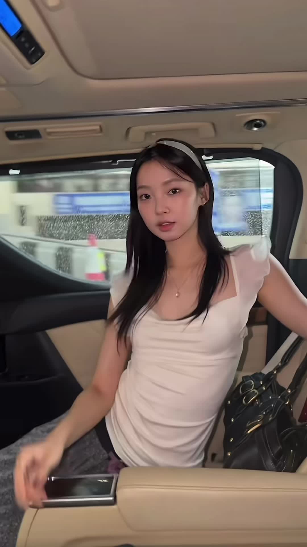 @🥀