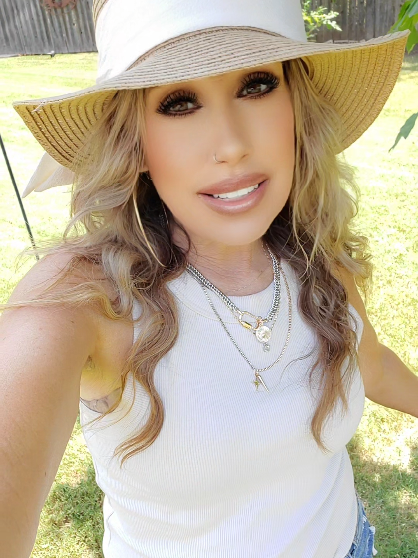 @Circe24