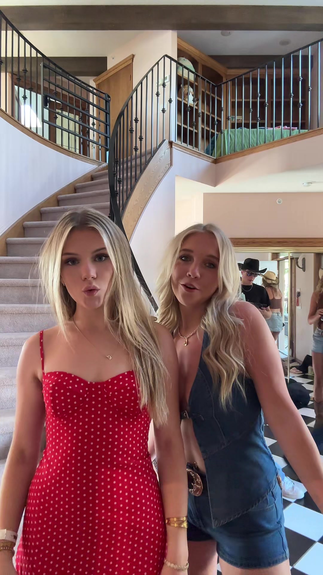 @ayla