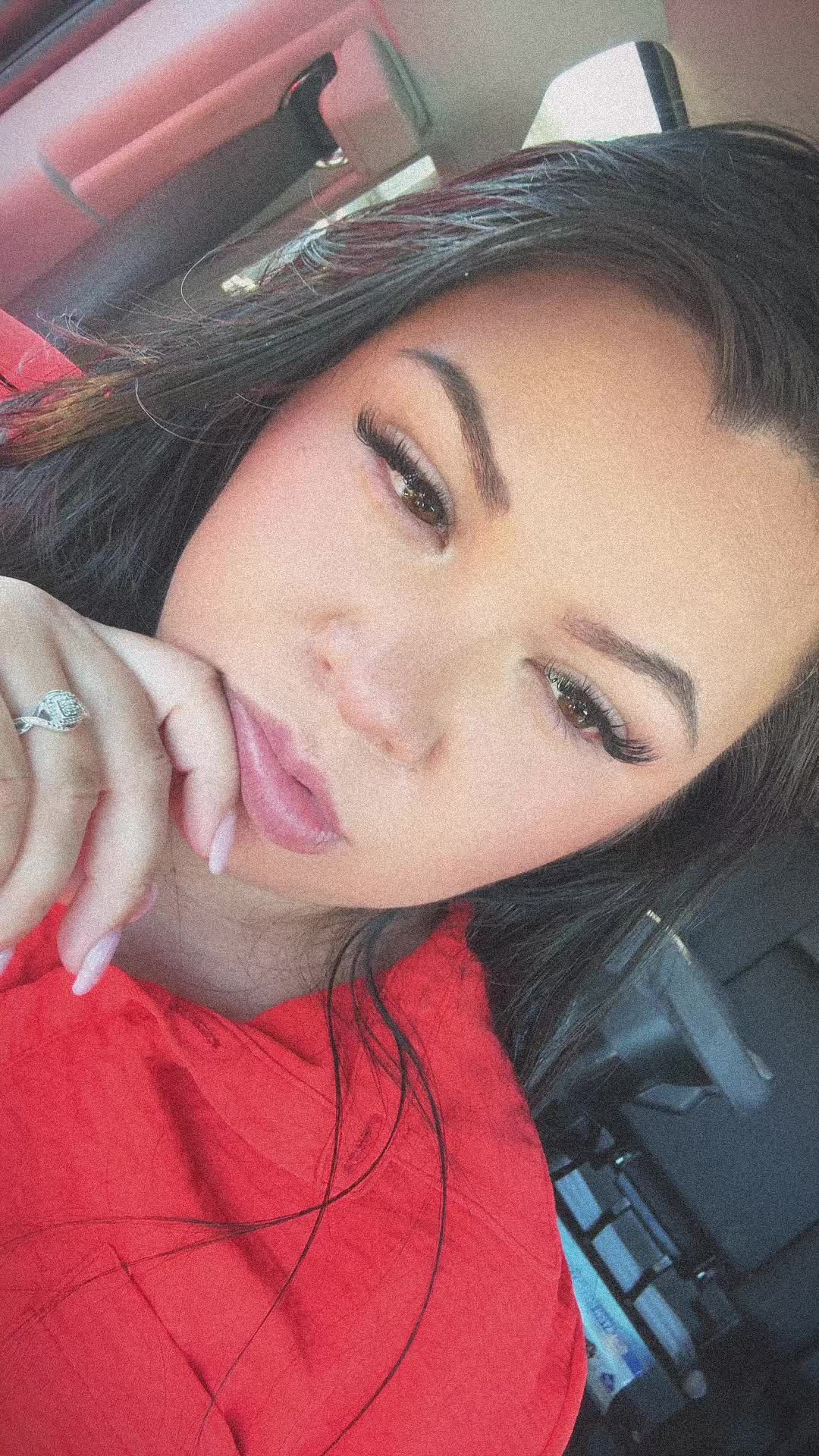 @MartinaMorales