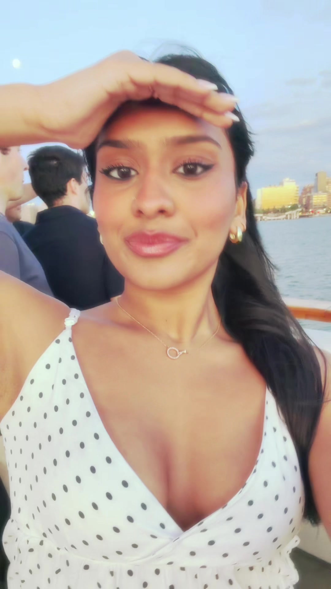 @rishika🎀