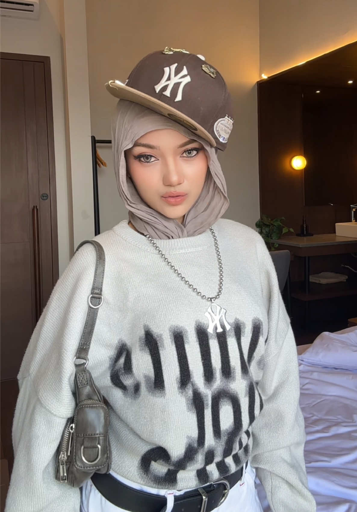 @_tiasantika