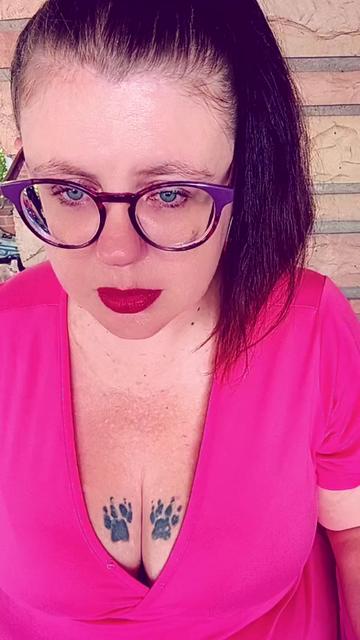 @queenfirechaser1223