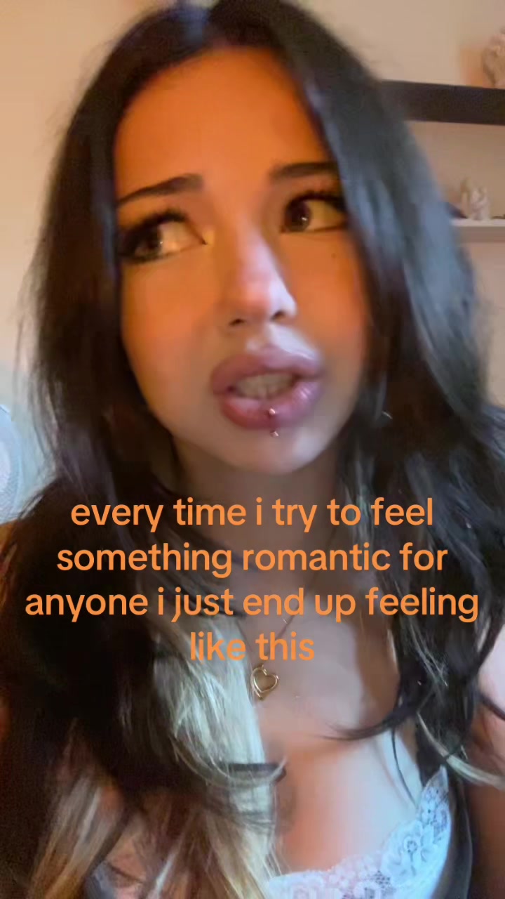 @⃟