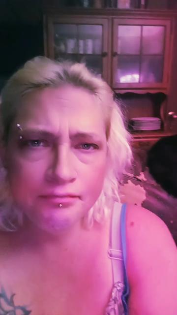 @ACrazyCatLady82