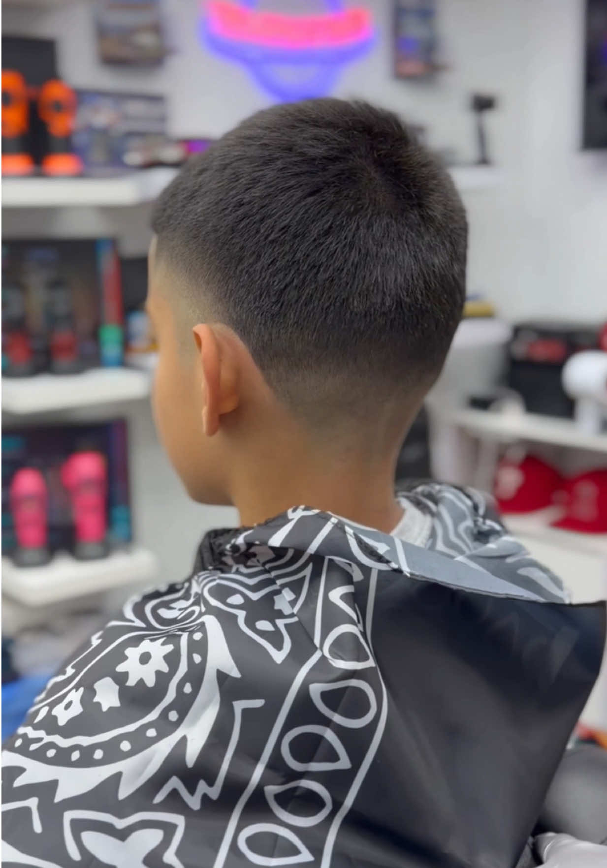 @Jisai Barber