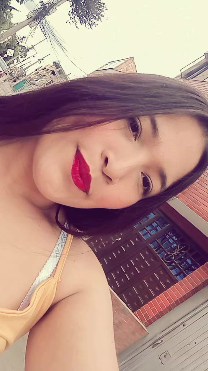 @petulante 🫀🖕