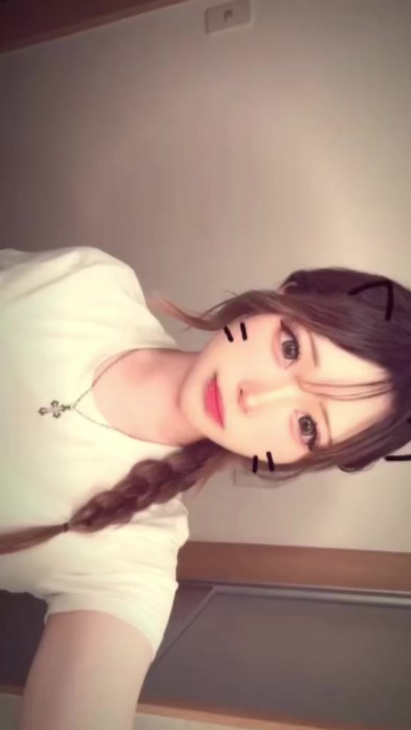 @るんるん