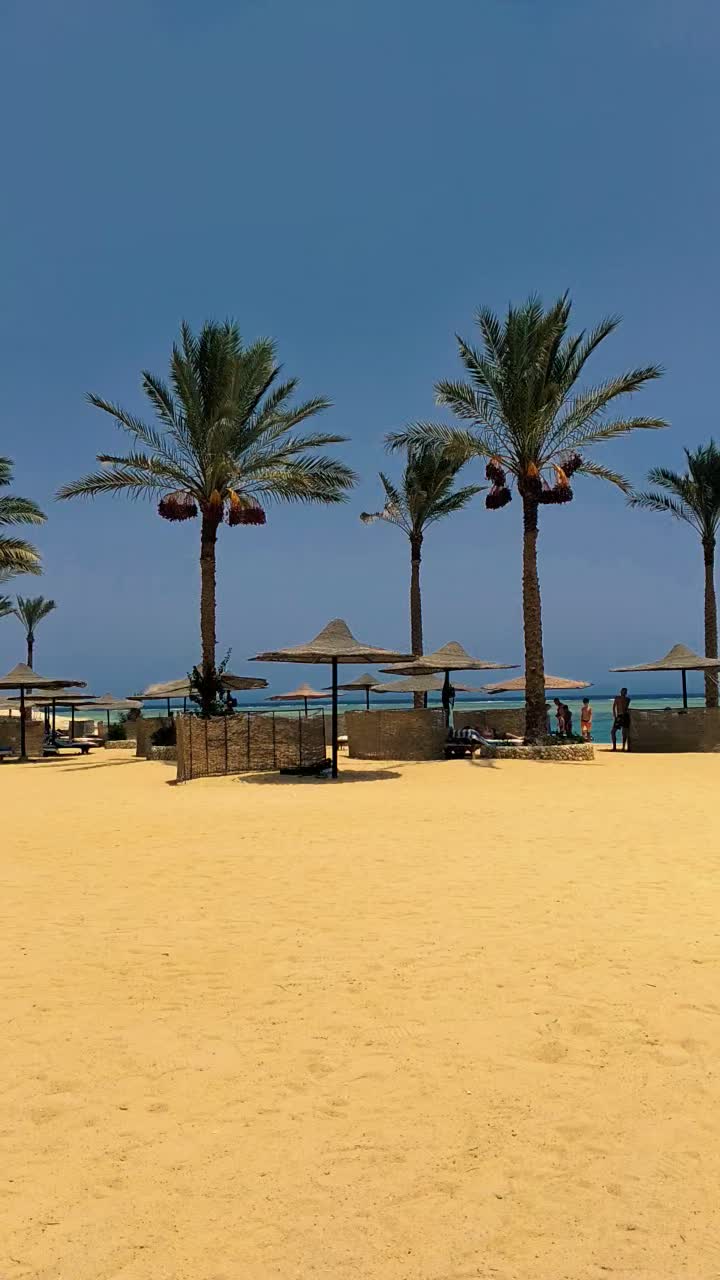 @ٱبوﺣجٱج"لسميعني"✈️🤍