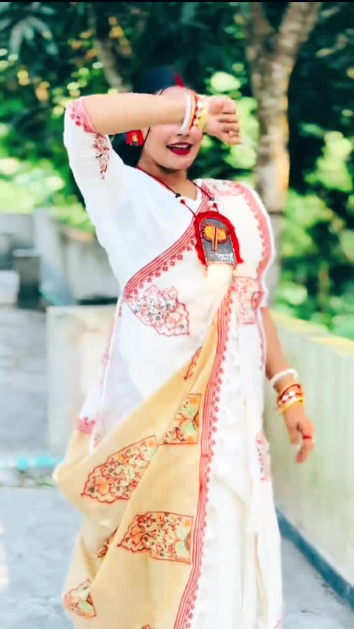 @꧁༺ দেশি বউ ༻꧂