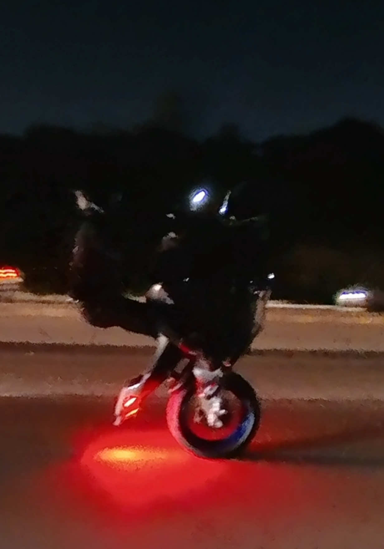 @Moto Charlie