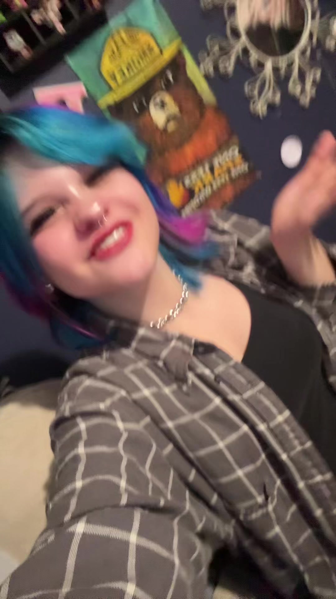 @Emi 🏳️&zwj;🌈