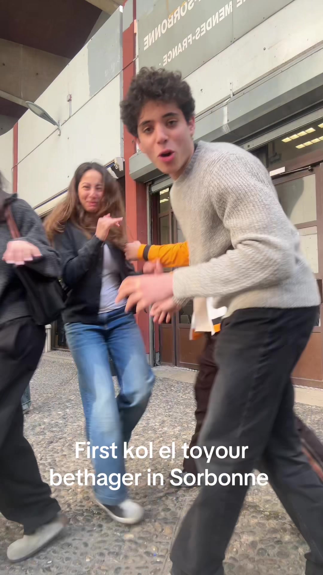 @Em