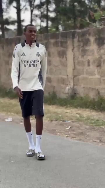 @Naanoow 🇸🇴+🆎